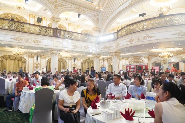 Rapido tổ chức Hội nghị Khách hàng – Dấu ấn kỷ niệm 10 năm đồng hành cùng gia đình Việt 4 Hội nghị khách hàng