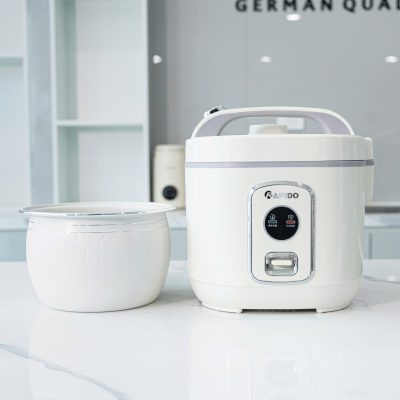 Nồi cơm điện Rapido RC1.8M2